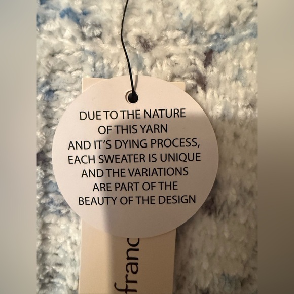 Francesca’s Kelsey Soft Dot Pattern Pullover Sweater - Picture 4 of 6